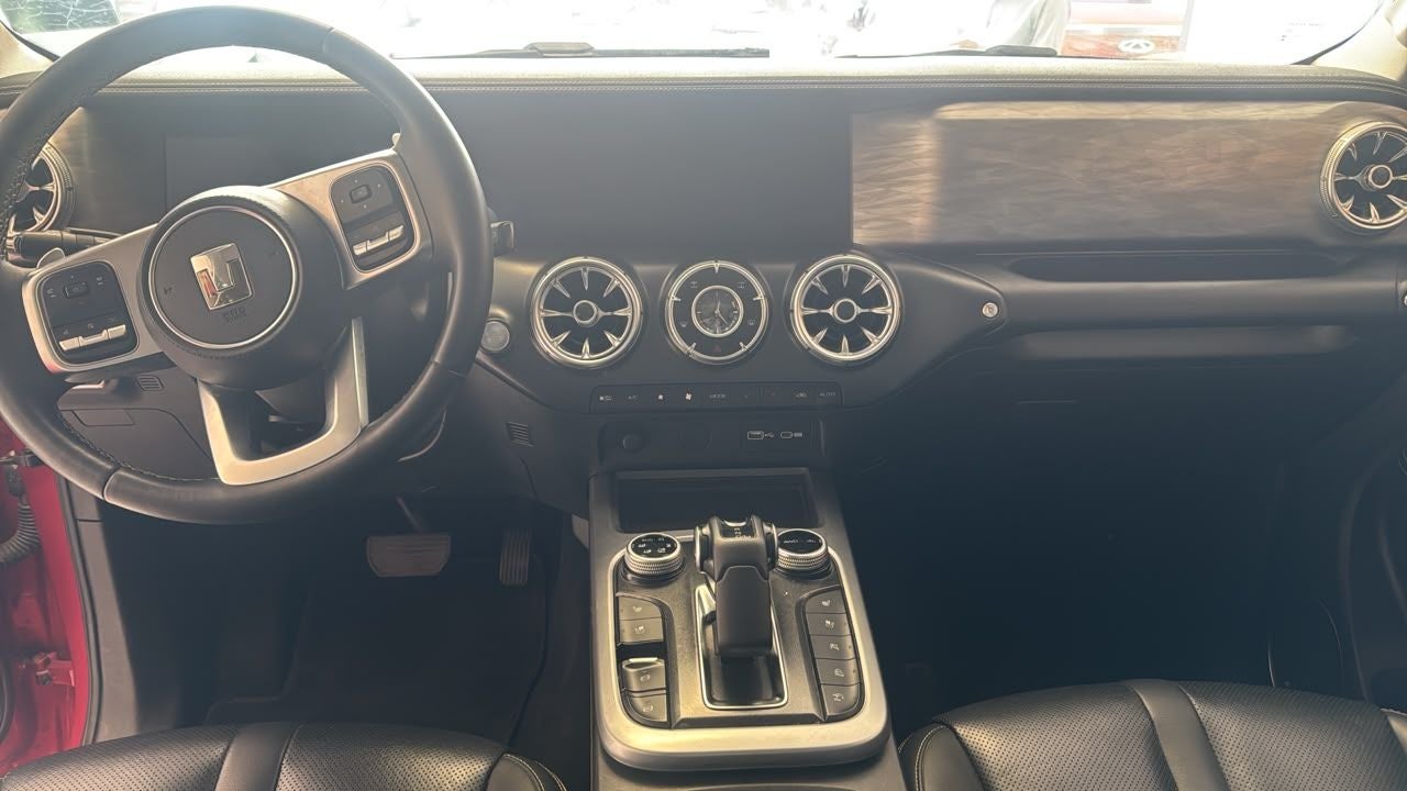 2025 GWM Tank 300 2.0 Luxury Hev