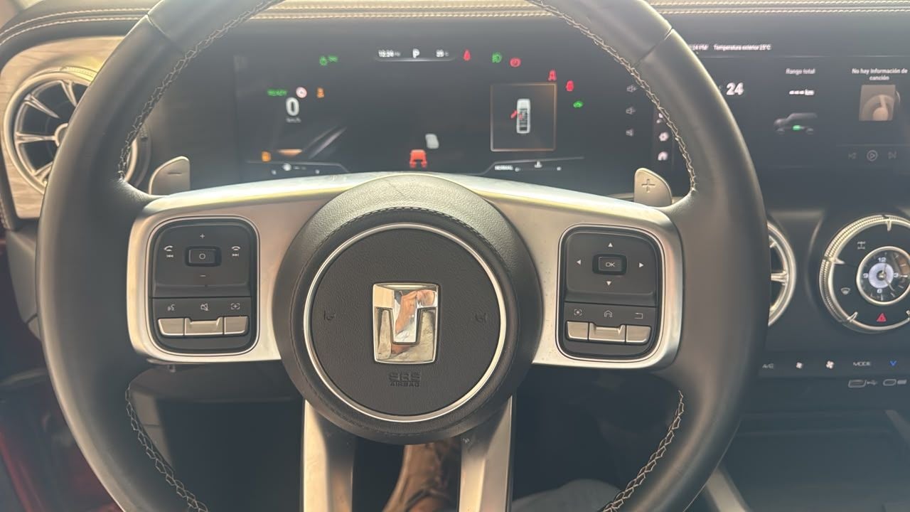 2025 GWM Tank 300 2.0 Luxury Hev
