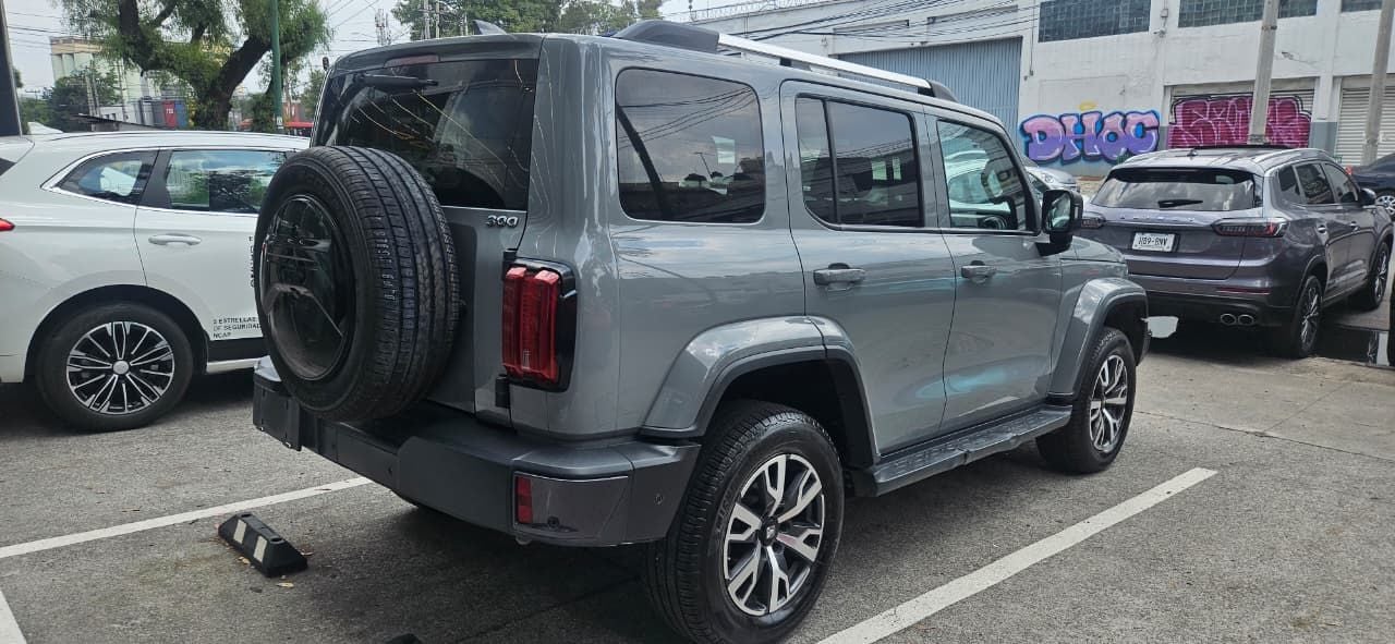2025 GWM Tank 300 2.0 Luxury Hev